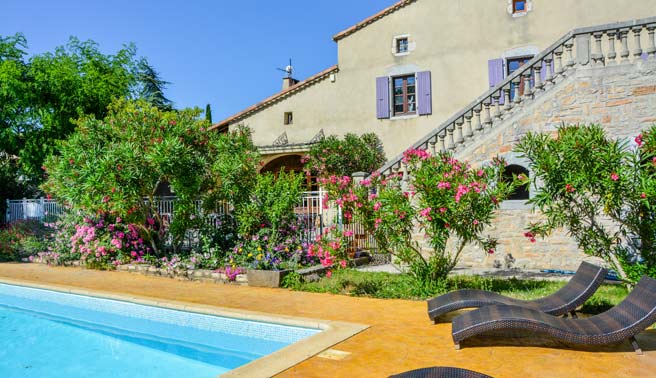 Location gîte Ardèche avec piscine